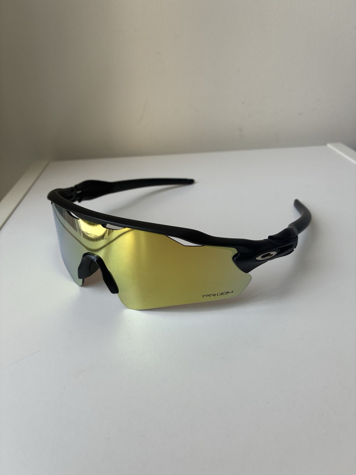 NEW Oakley 009208 Radar Ev Path Sunglasses Black Frame – Gold Prizm Lens