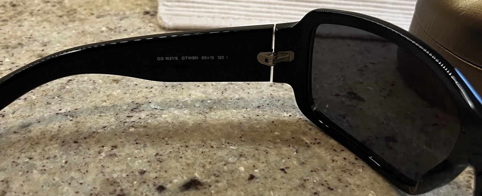 Gucci Men’s Sunglasses 1621S Rare