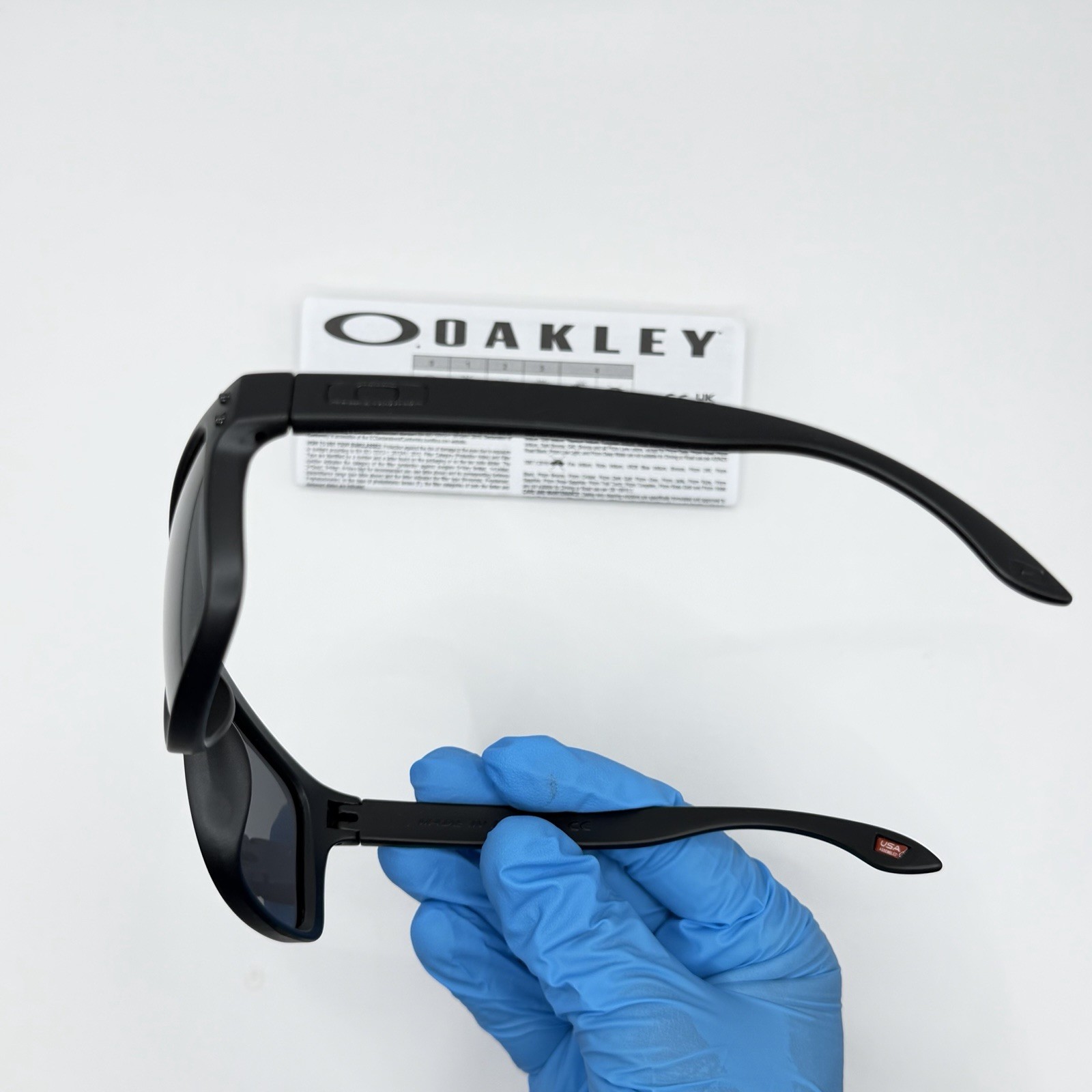 OAKLEY Standard Issue Holbrook™ 57/18 matte black accent sunglasses