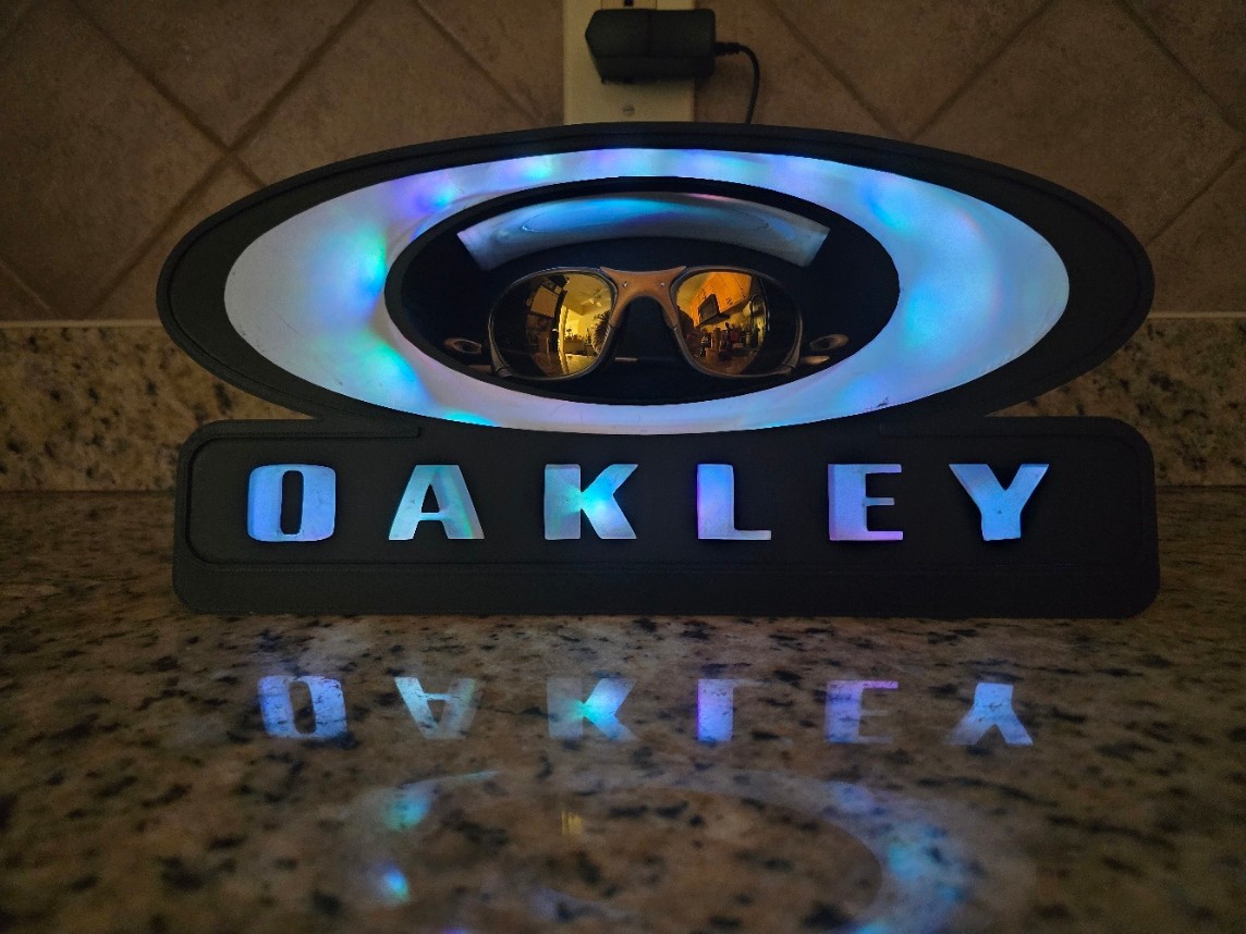 3D Printed Oakley Style Foundation Trophy X-Metal LED Sunglasses Display Stand