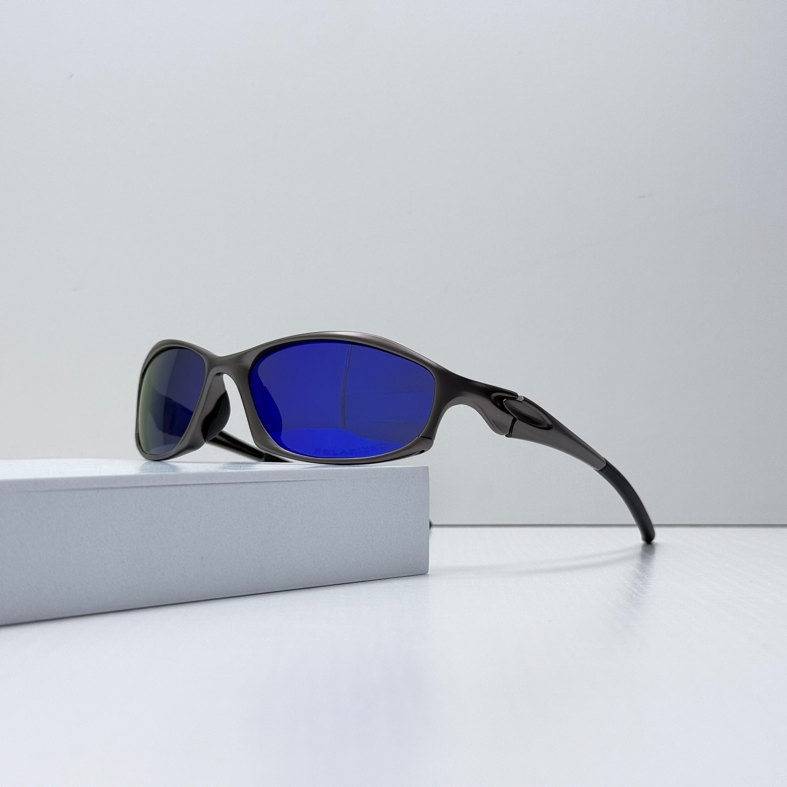Oakley Hatchet X-Metal Sunglasses Purple Polarized Lens Vintage Y2K