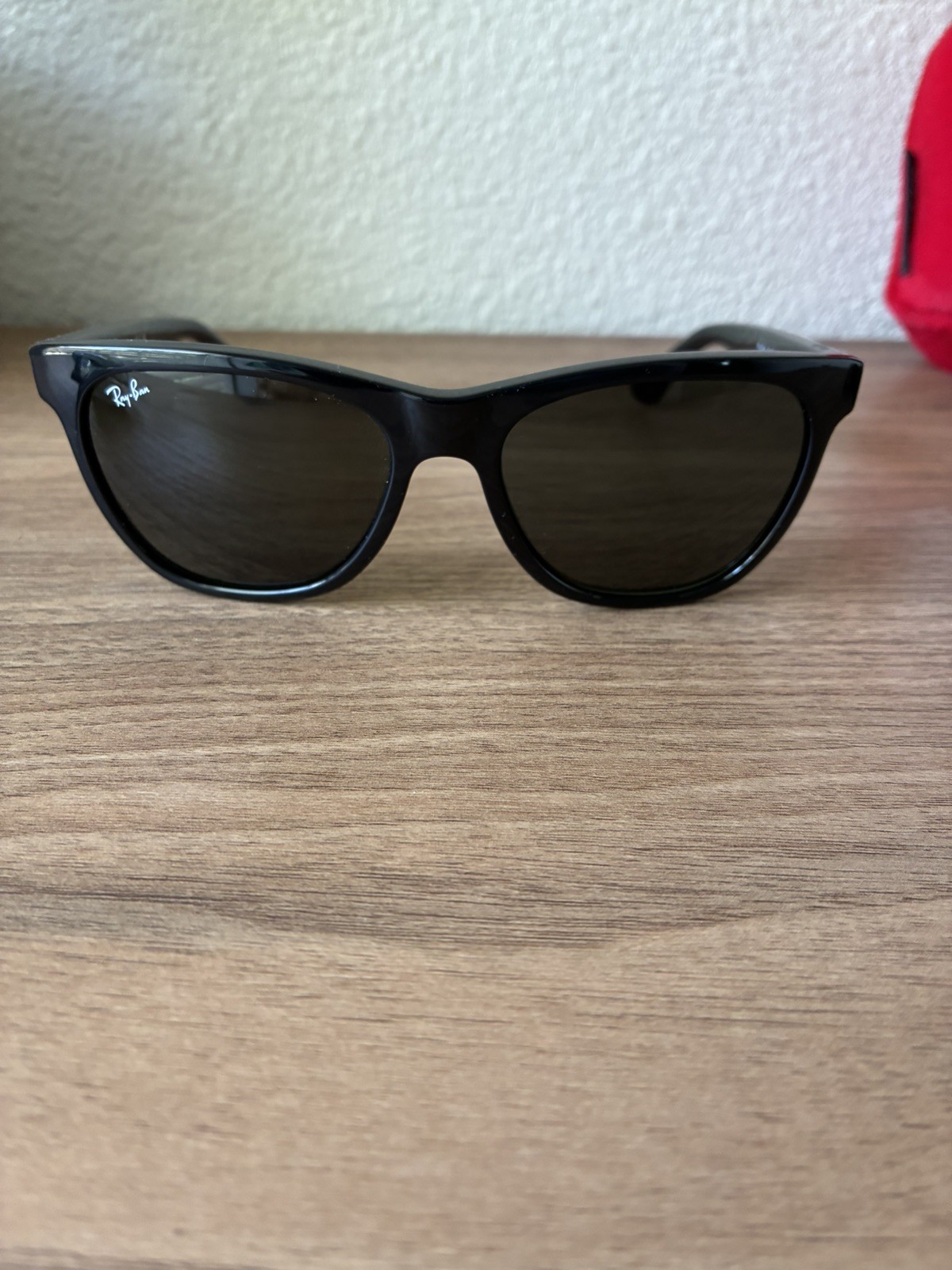 RayBan RB4184 601/71 54-17-145 3N Unisex Sunglasses! Made in Italy!
