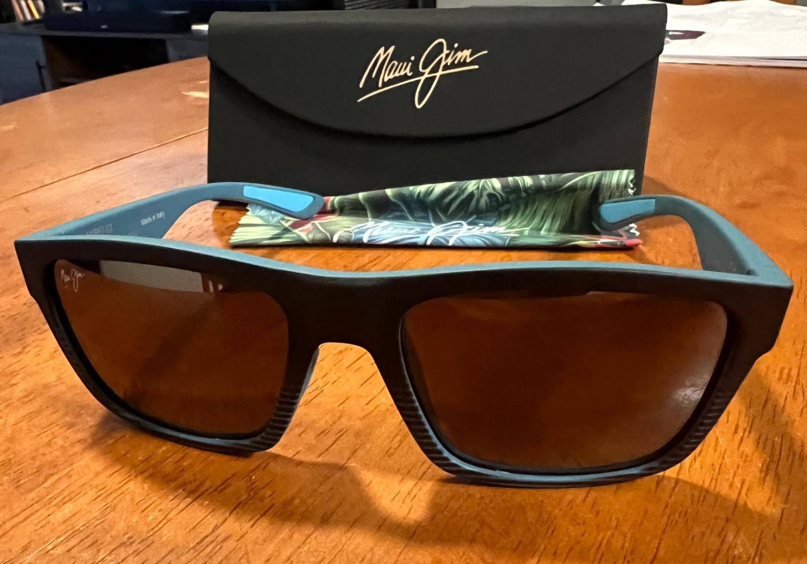 Maui Jim The Flats MJ897-02 Black Teal Stripes Polarized Neutral Grey NIB