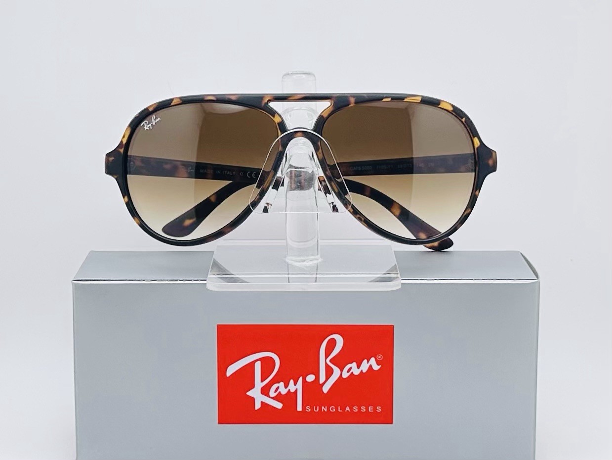 Ray-Ban Cats 5000 59mm Aviator Unisex Sunglasses – Brown Gradient Lens RB4125
