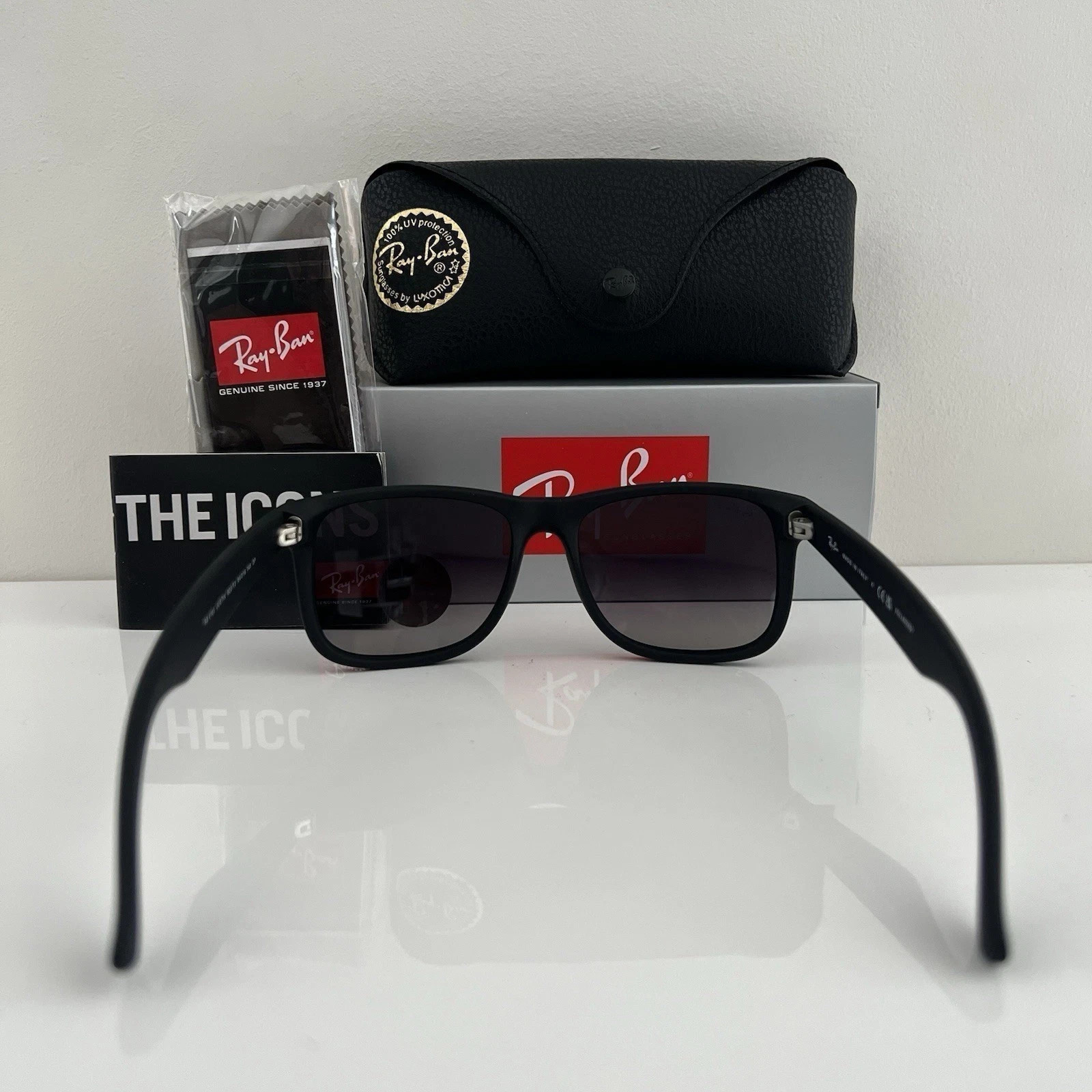 NEW Ray-Ban Justin Classic Grey Polarized Glass Sunglasses RB4165 622/T3 54-16mm