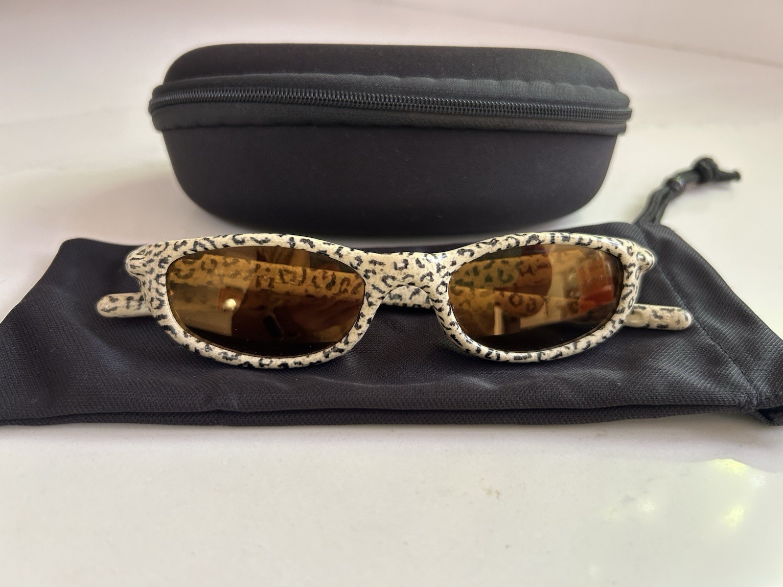 VINTAGE OAKLEY MAG FOUR S CHEETAH MADE IN USA RARE MINT CONDITION