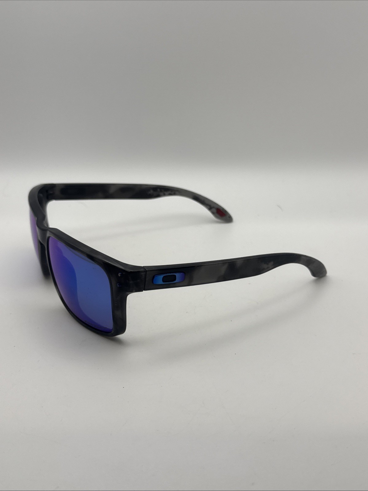 Oakley Holbrook XL OO9417-0959 Gray Frames Prizm P Blue Lenses Fair Condition