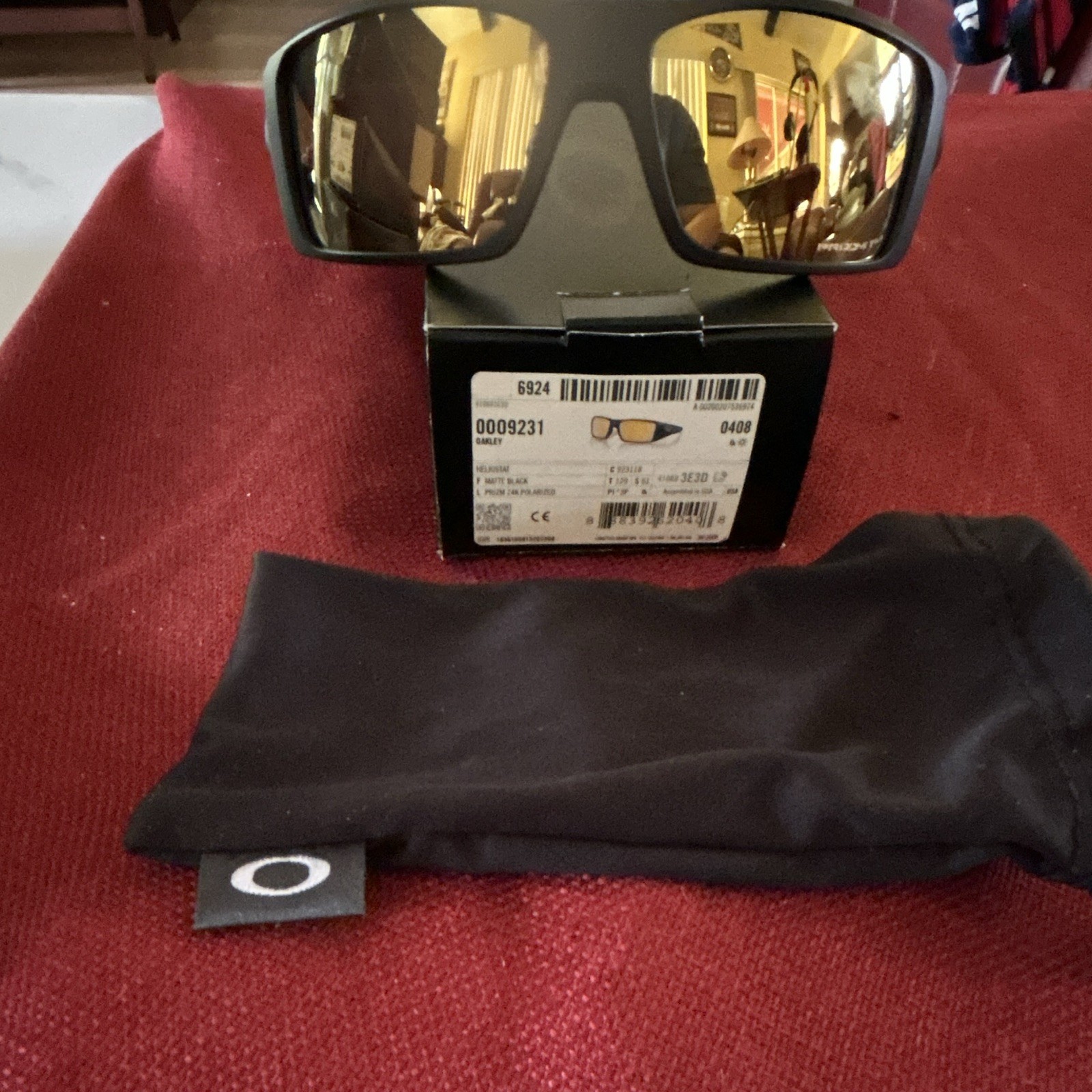 Oakley Men’s Gascan OO9231 Rectangle Sunglasses Black Frame Gold Mirrored