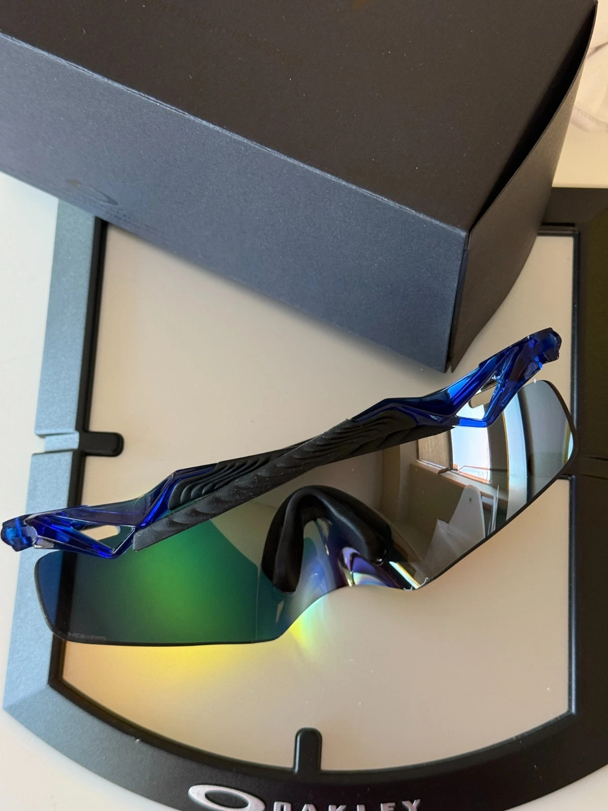 Oakley Sunglasses QNTM Kato OO9481D-0556 Crystal Blue Frame W/ PRIZM Ruby IN BOX