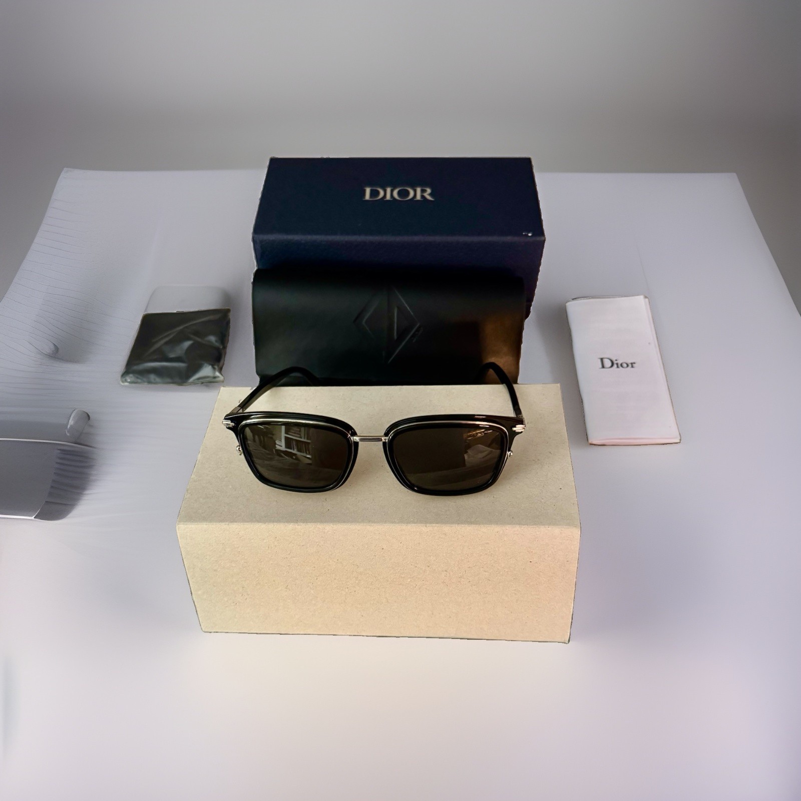 NEW Dior DiorBlackSuit S18U 13A0 Men’s Black Rectangle Sunglasses Gray 53-20-145