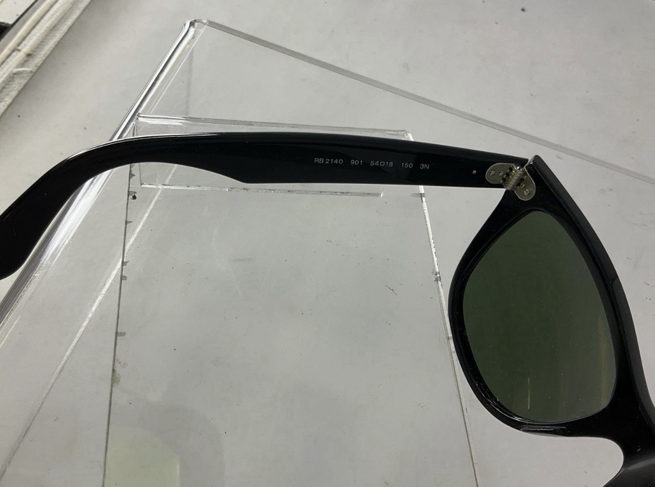 Ray-Ban RB2140 Original Wayfarer 901 54mm Black Green G-15 Sunglasses Made in It
