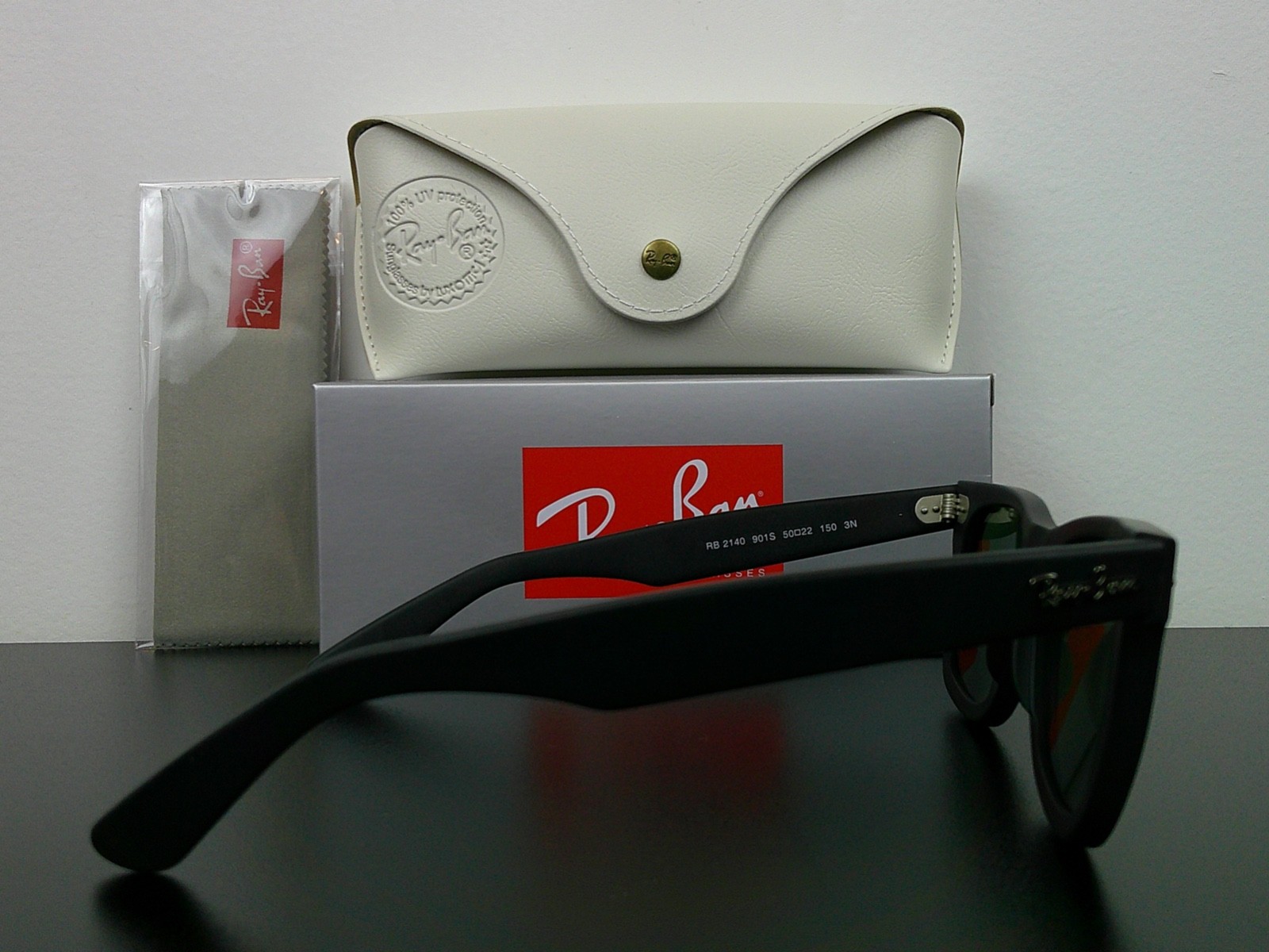 Ray-Ban RB2140 Wayfarer Classic Sunglasses Matte Black G-15 50mm Never Worn