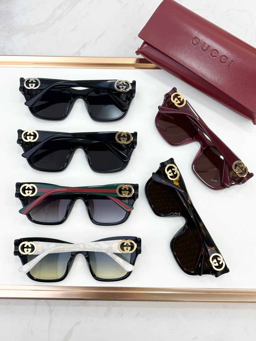 Sunlasses Unisex GUCCI MOD：GG2124O Size：52口18-135