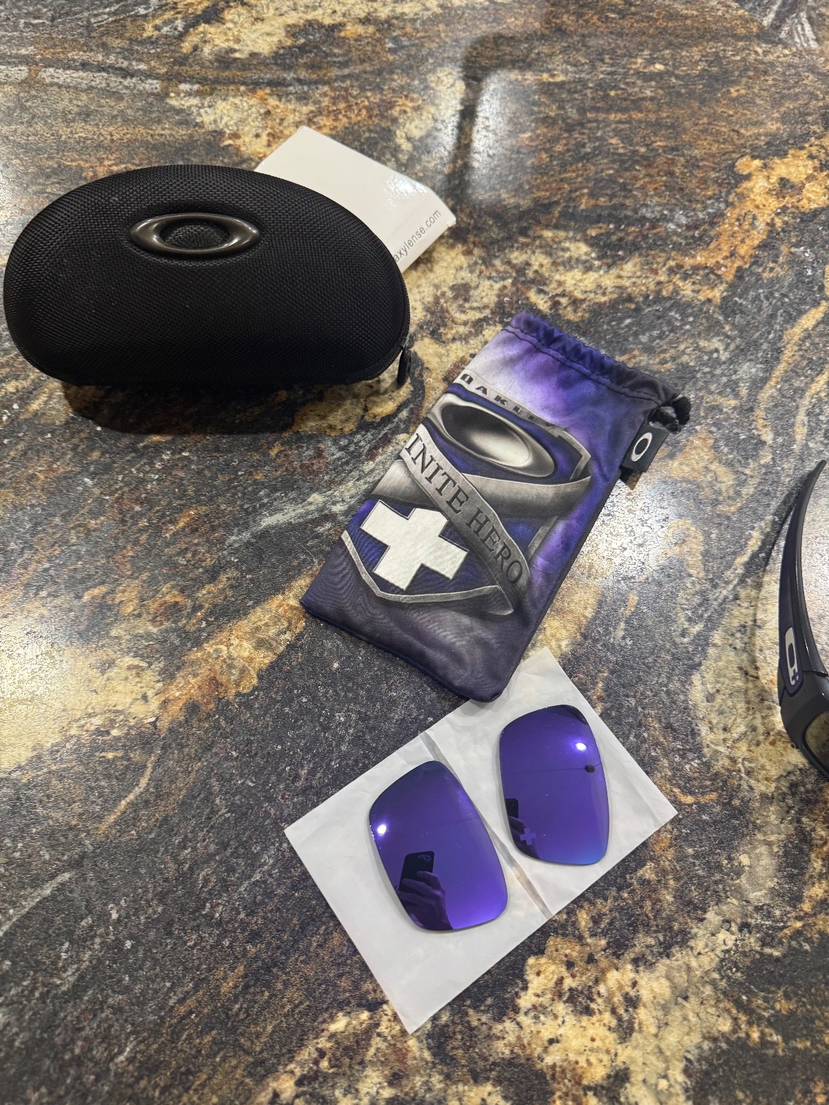 OAKLEY FUEL CELL Matte Gray RARE INFINITE HERO Black Iridium Sunglass 009096-36