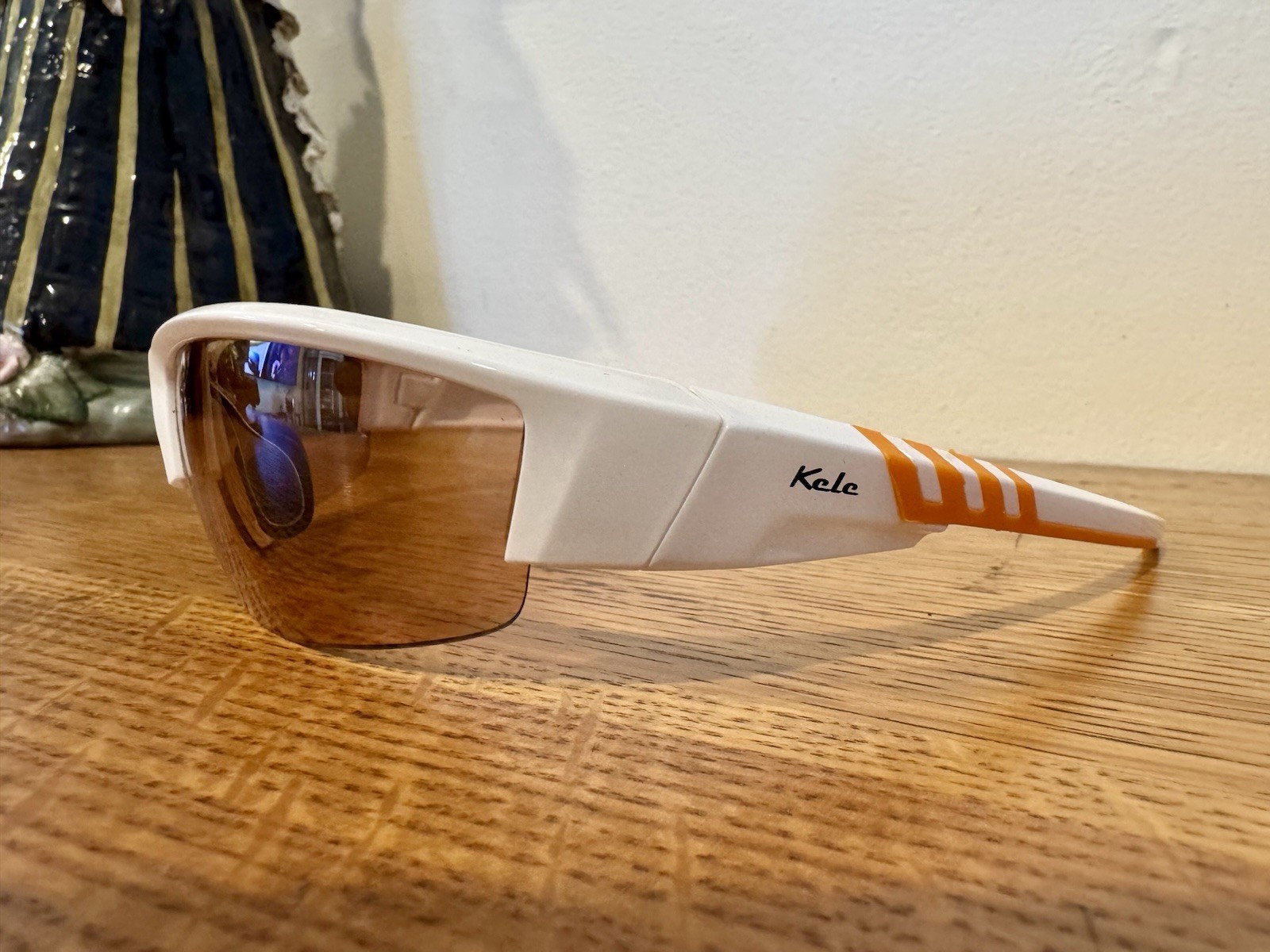 Kele Men’s Lightweight Wrap Golf Sunglasses White Frame Tinted Lenses