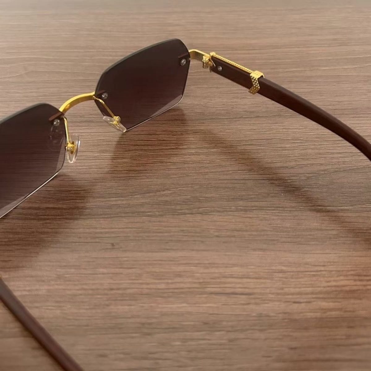 《 left》 Rimless Sunglasses, Square Type, Edges None, Gray Lens, Wood-like