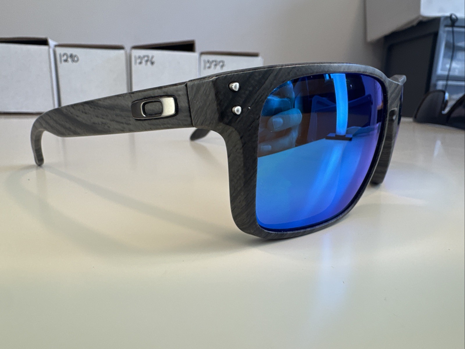 Oakley Holbrook XL Sunglasses OO9417-1959 Matte Woodgrain/Blue Polarized #1278