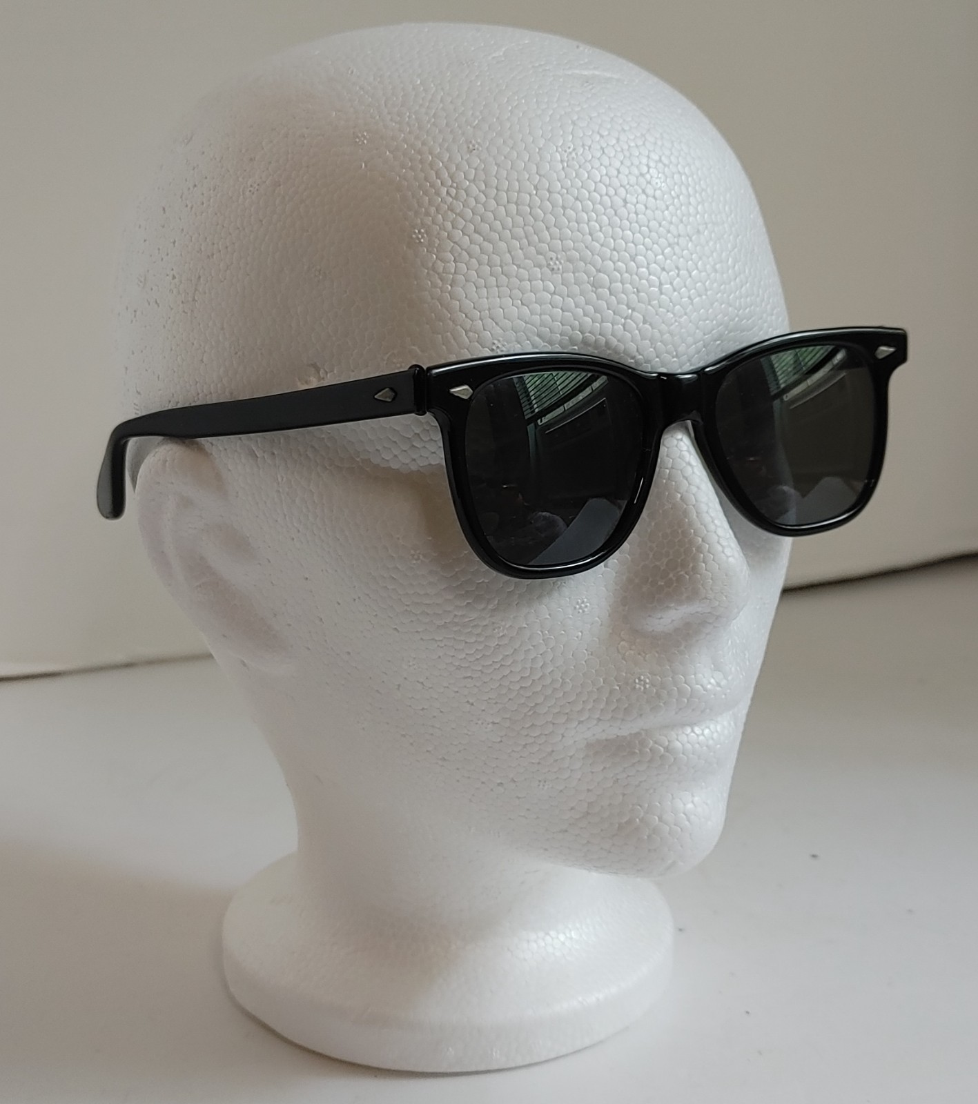 American Optical Saratoga True Color Sunglasses Vintage Black AO JFK w/Case