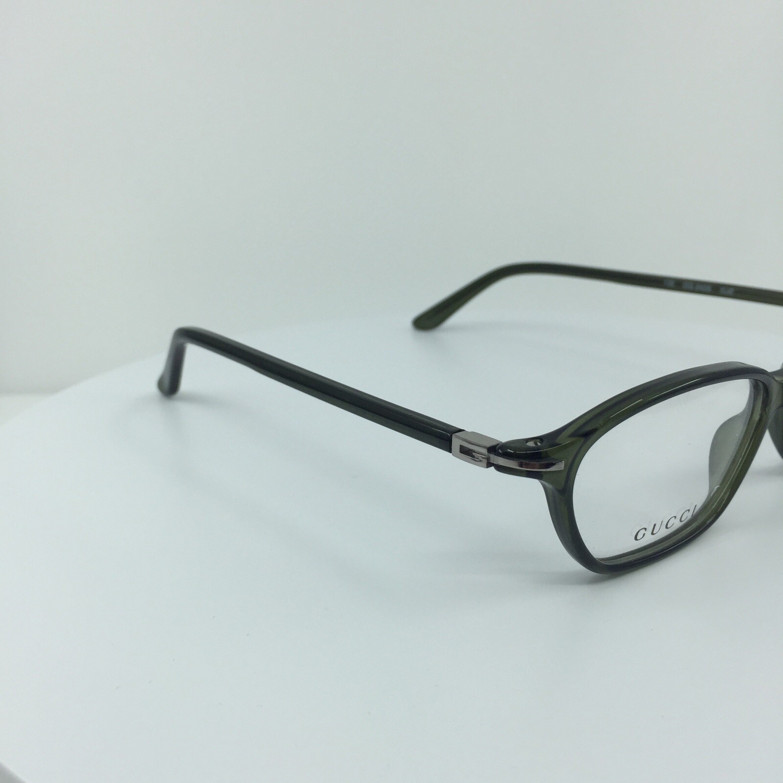 New Vintage GUCCI 2428 Eyeglasses GG 2428 C. 5UE Translucent Green 49-15mm Italy