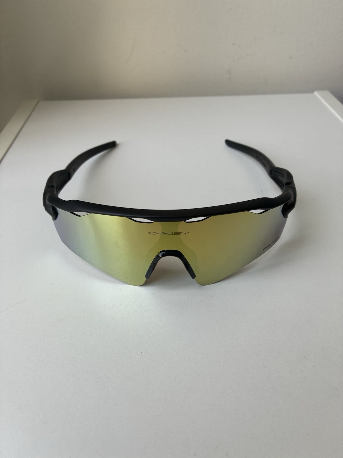 NEW Oakley 009208 Radar Ev Path Sunglasses Black Frame – Gold Prizm Lens