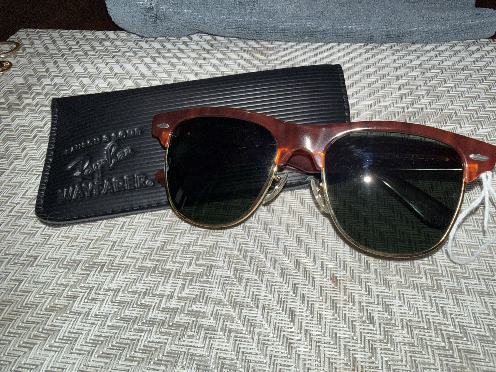 Ray-Ban Wayfarer Max Sunglasses Brown Frame Green Tinted Glass Lenses Case