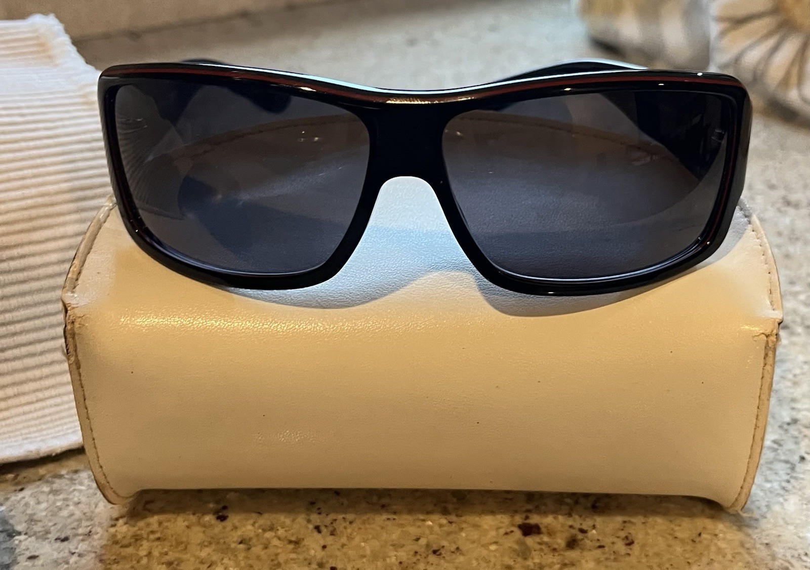 Gucci Men’s Sunglasses 1621S Rare