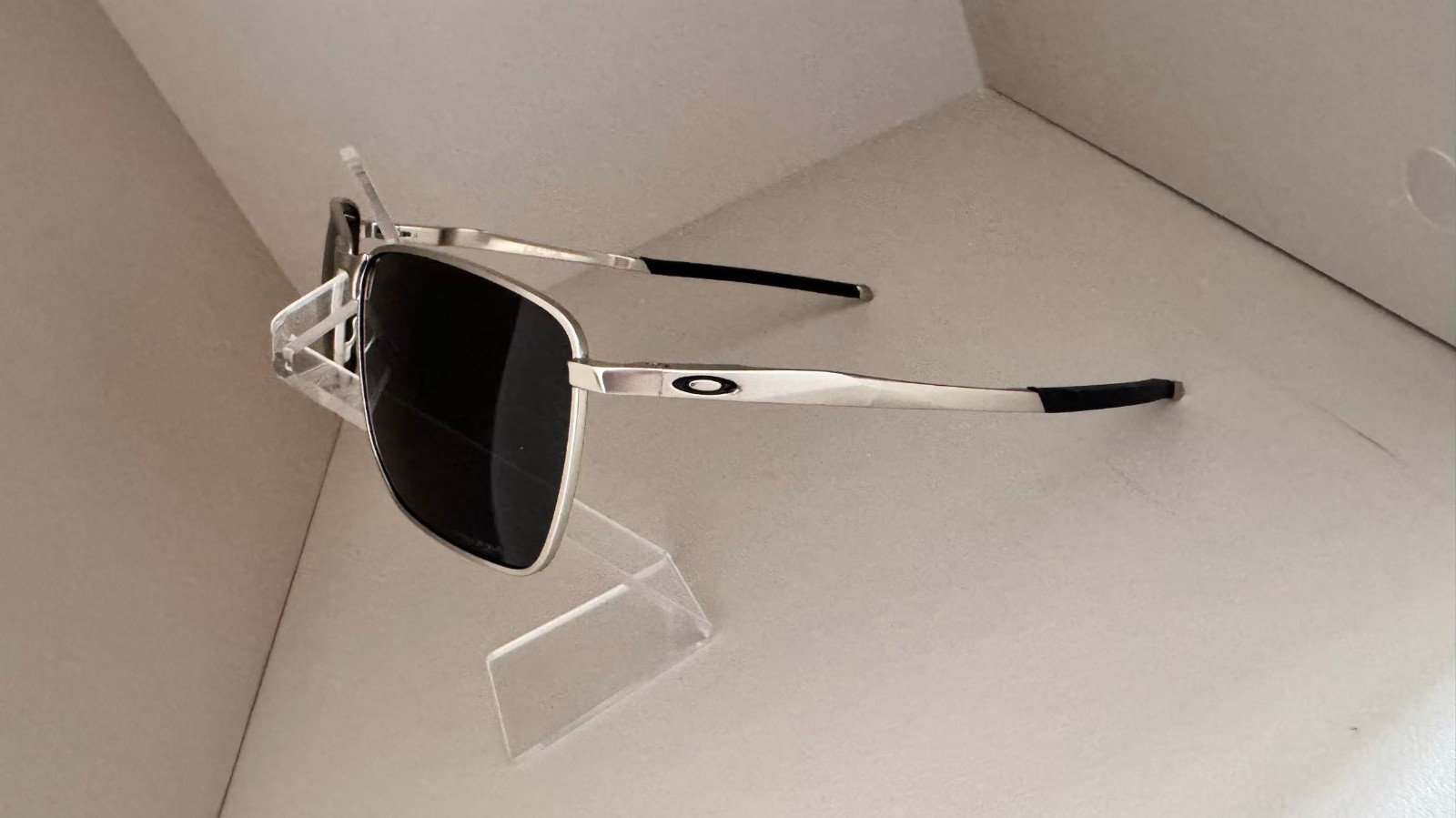 Oakley Ejector OO4142 Silver FramePRIZM Silver Grey Lens Sunglasses.kl