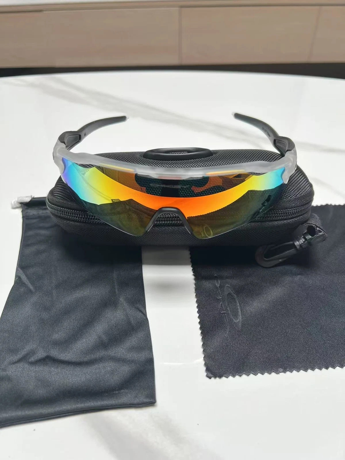 NEW OO9208 Oakley Radar EV Patn Sunglasses Transparent Frame Polarization Lenses