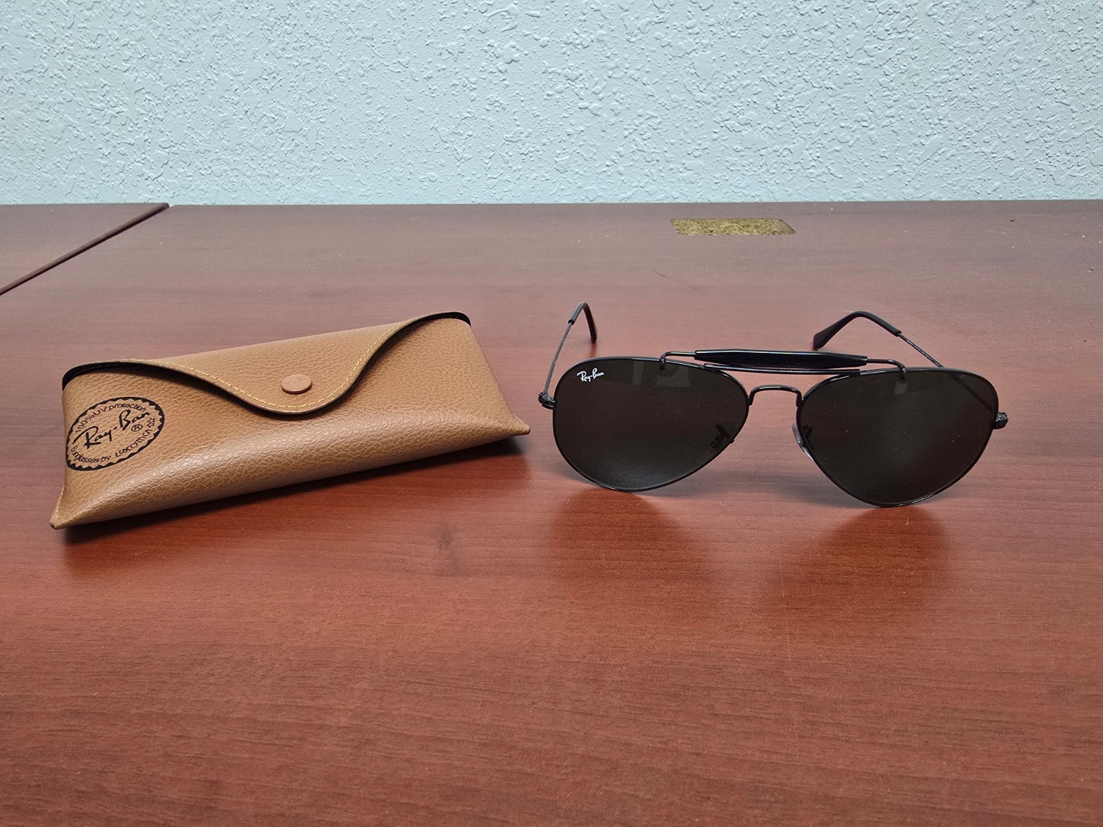 RARE!!! Ray-Ban Outdoorsman RB3030 with Skull Temples!!!