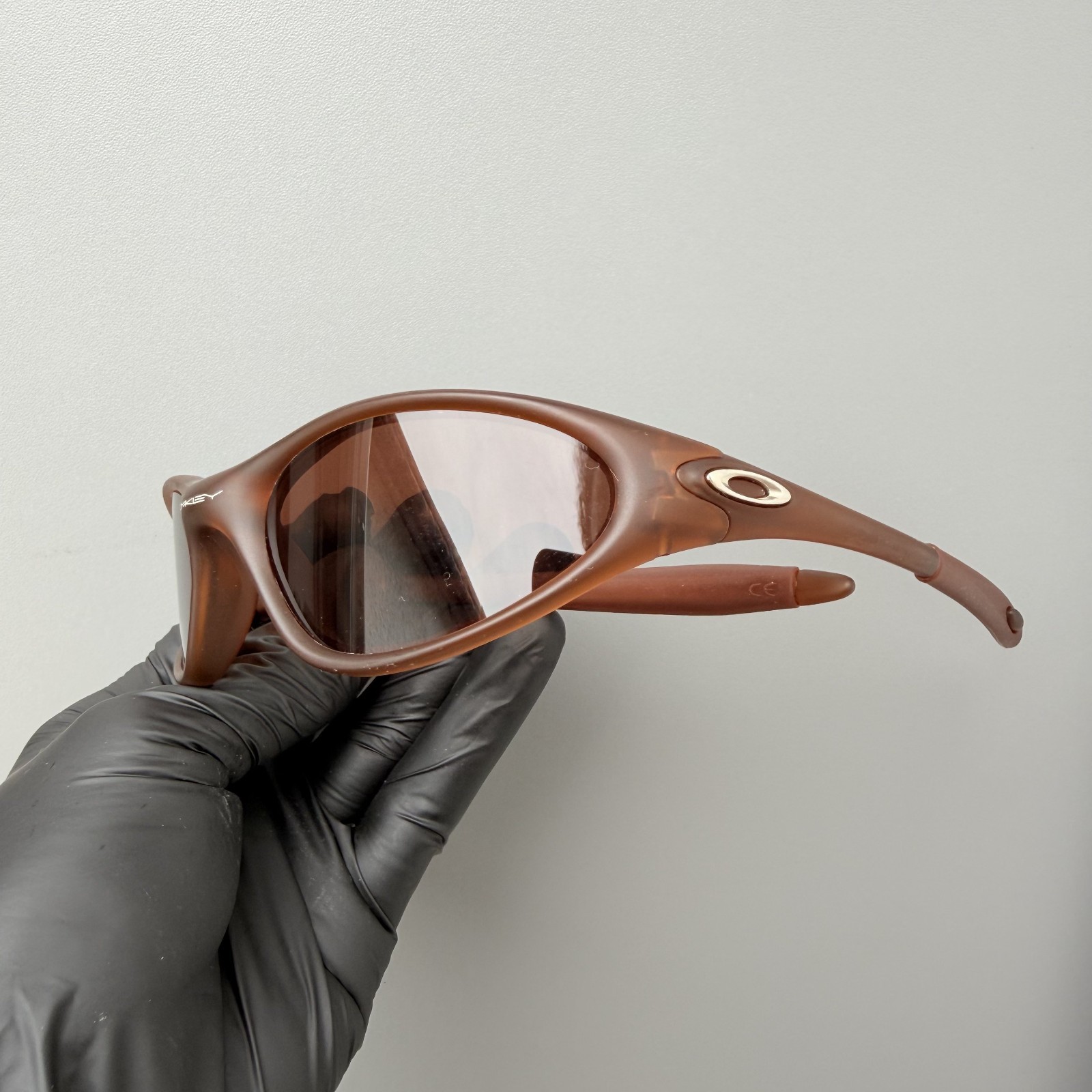 Retro Oakley Minute 1.0 Polarized Sunglasses Brown Frame Brown Lenses