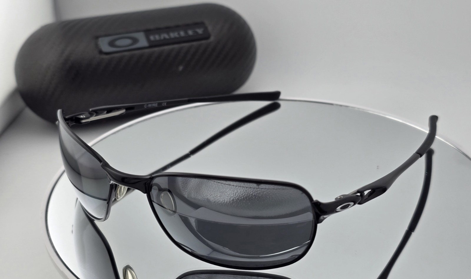 Oakley C Wire Sunglasses OO4046-01 Black w/ Gray 61[]16 127mm