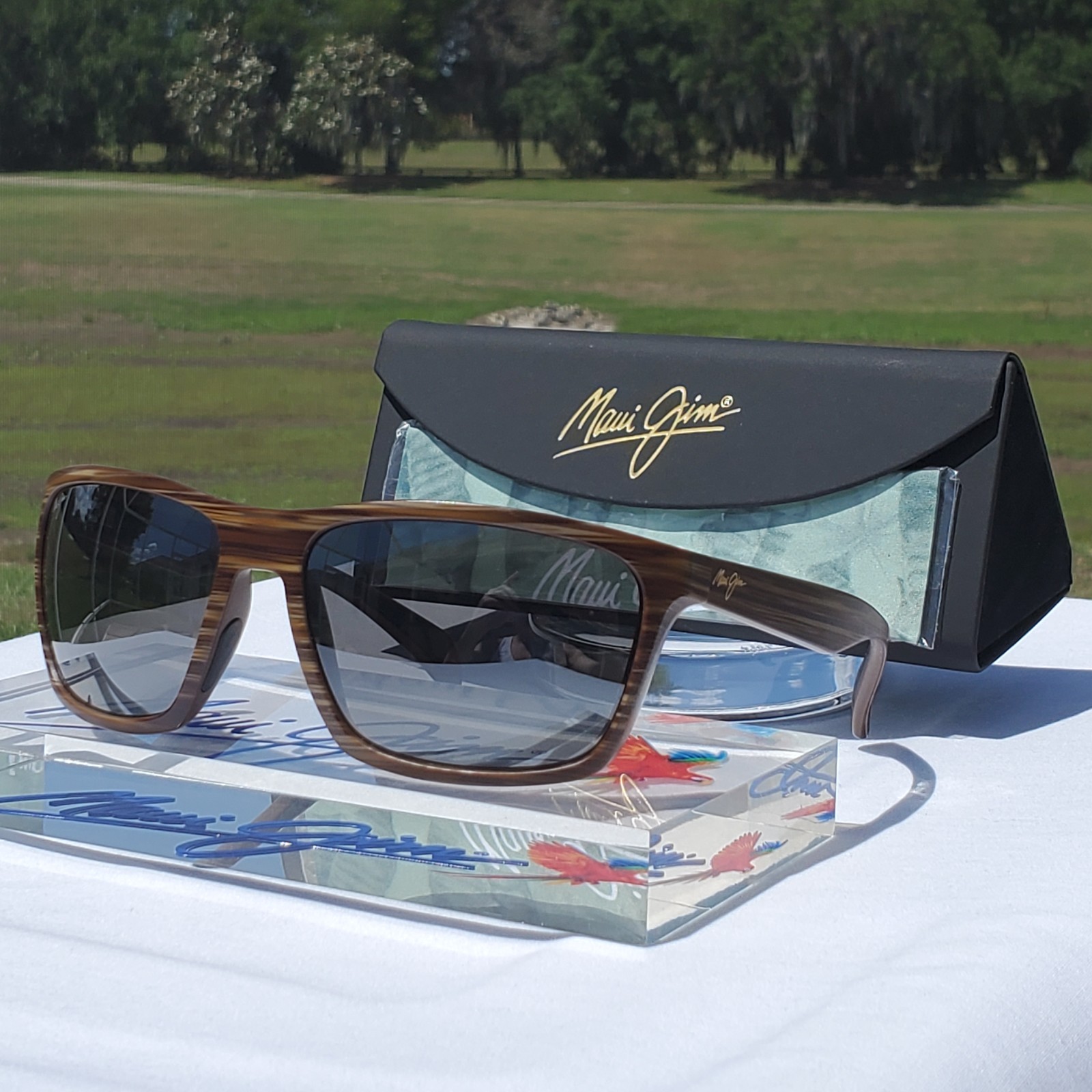 **NEW WRAPS** Maui Jim “MAKOA” 804-25W Matte Brown Woodgrain Frames/Grey Lenses!