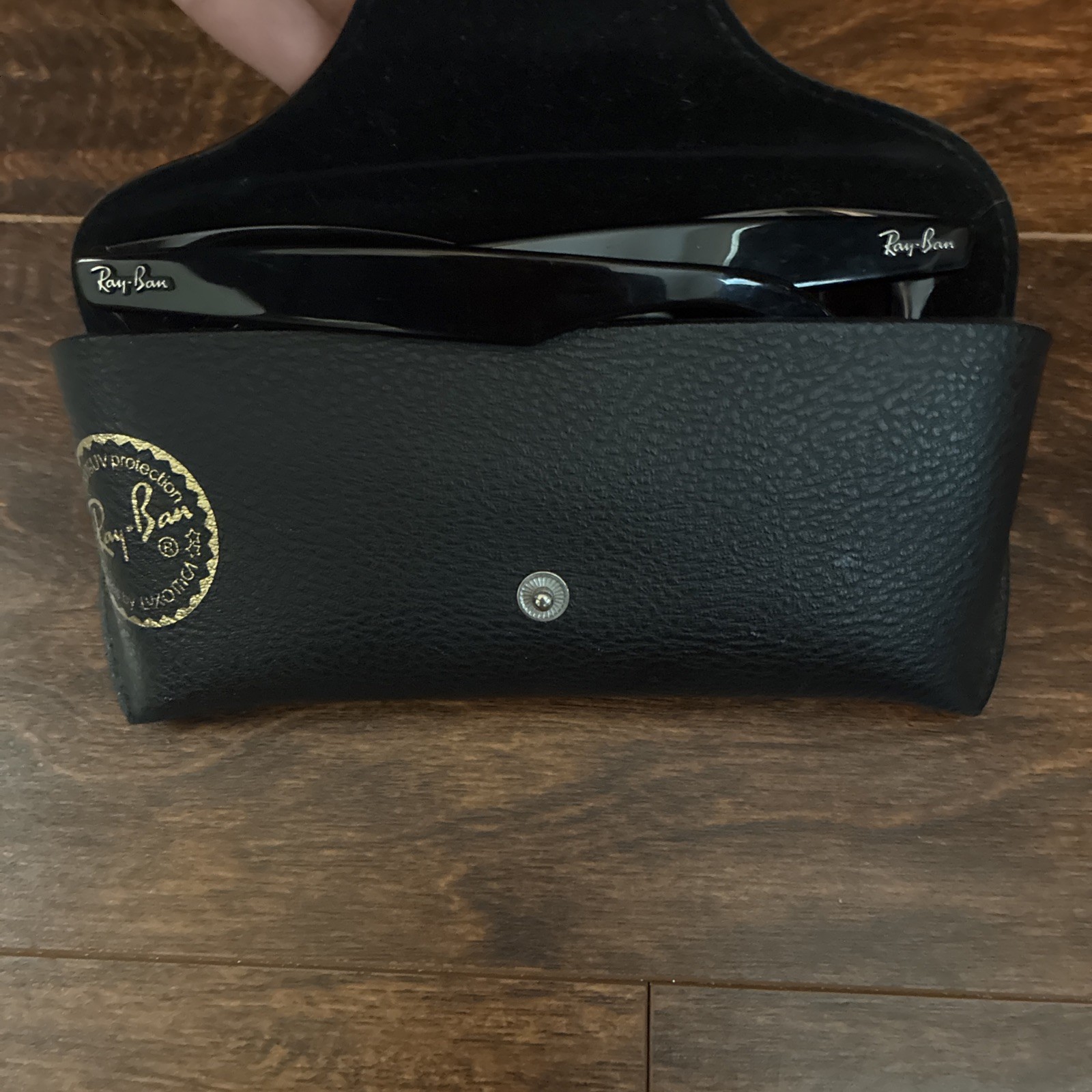 Ray-Ban Wayfarer Ease RB4340 Sunglasses – Gloss Black