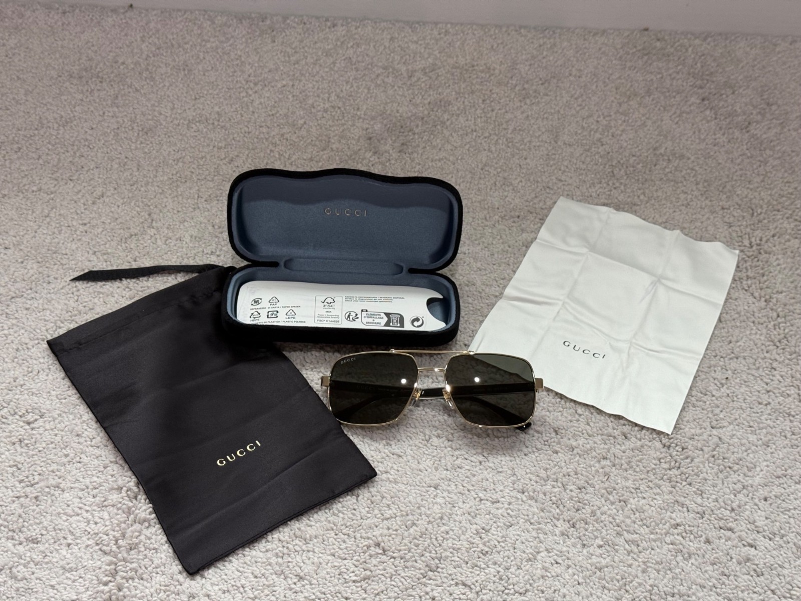 Gucci GG0529S 001 Sunglasses Never Worn Gold Metal Pilot Frame Square Glasses