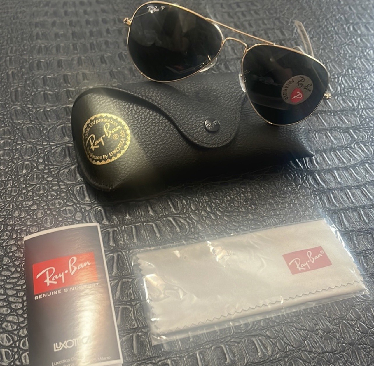 Ray Ban with Gold Frame Polarized Aviator Metal Green Lenses – RAY BAN 3025