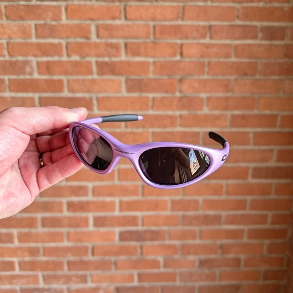 Retro Oakley Minute Gen1 Minute1.0 Sunglasses Lilac Frame Black Lenses