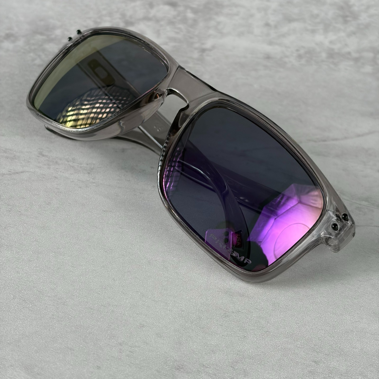 Oakley Holbrook XL Men’s Sunglasses Grey Smoke Translucent Purple Violet Mirror