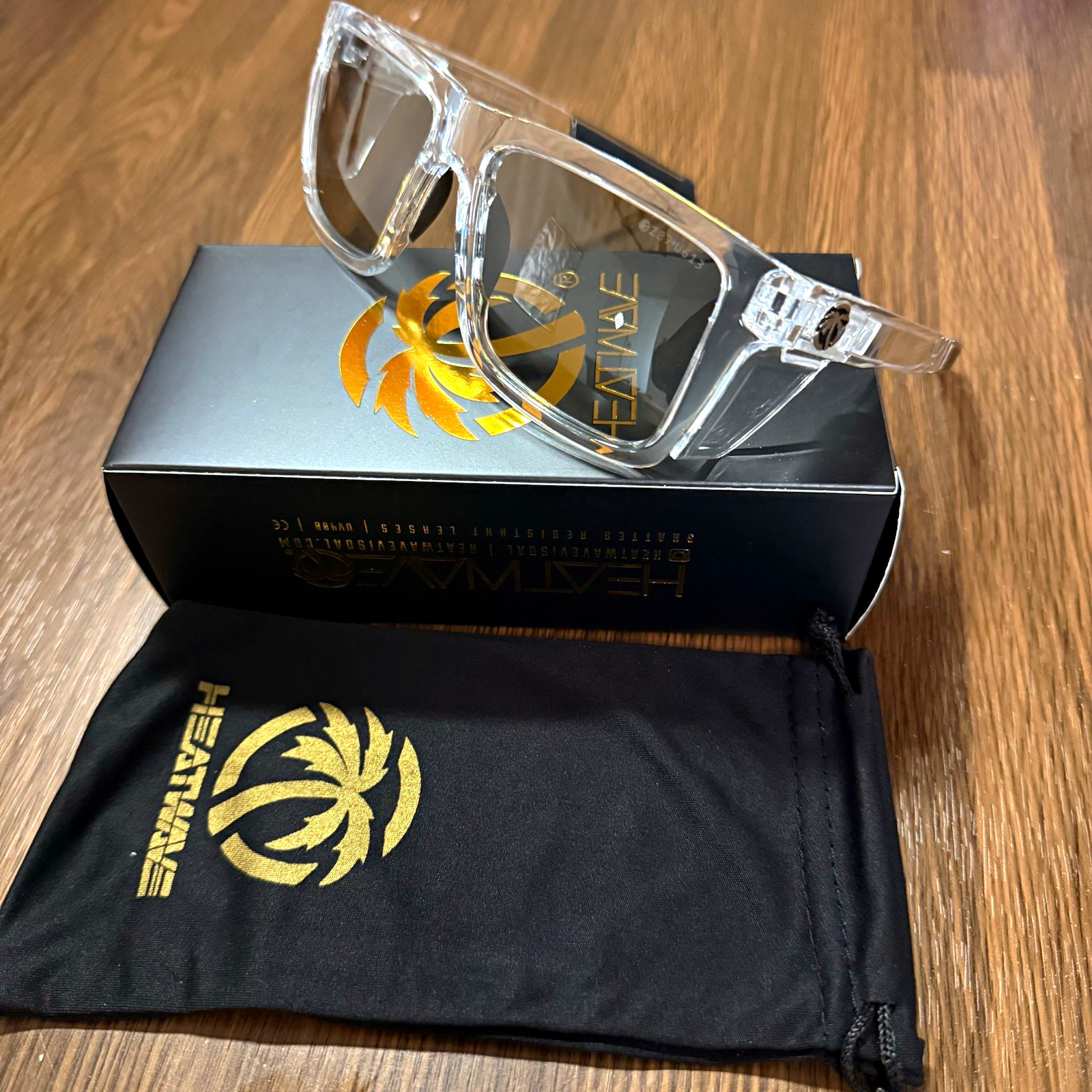 Heatwave z87 Fotochromic 50/50 for woman and men transparent plastic frame