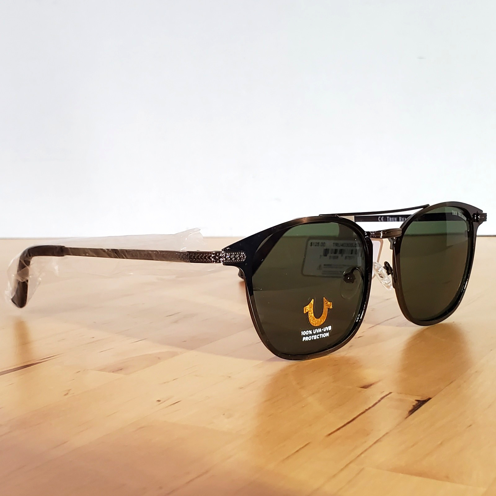True Religion Sunglasses Men’s 100% UVA UVB Protection New