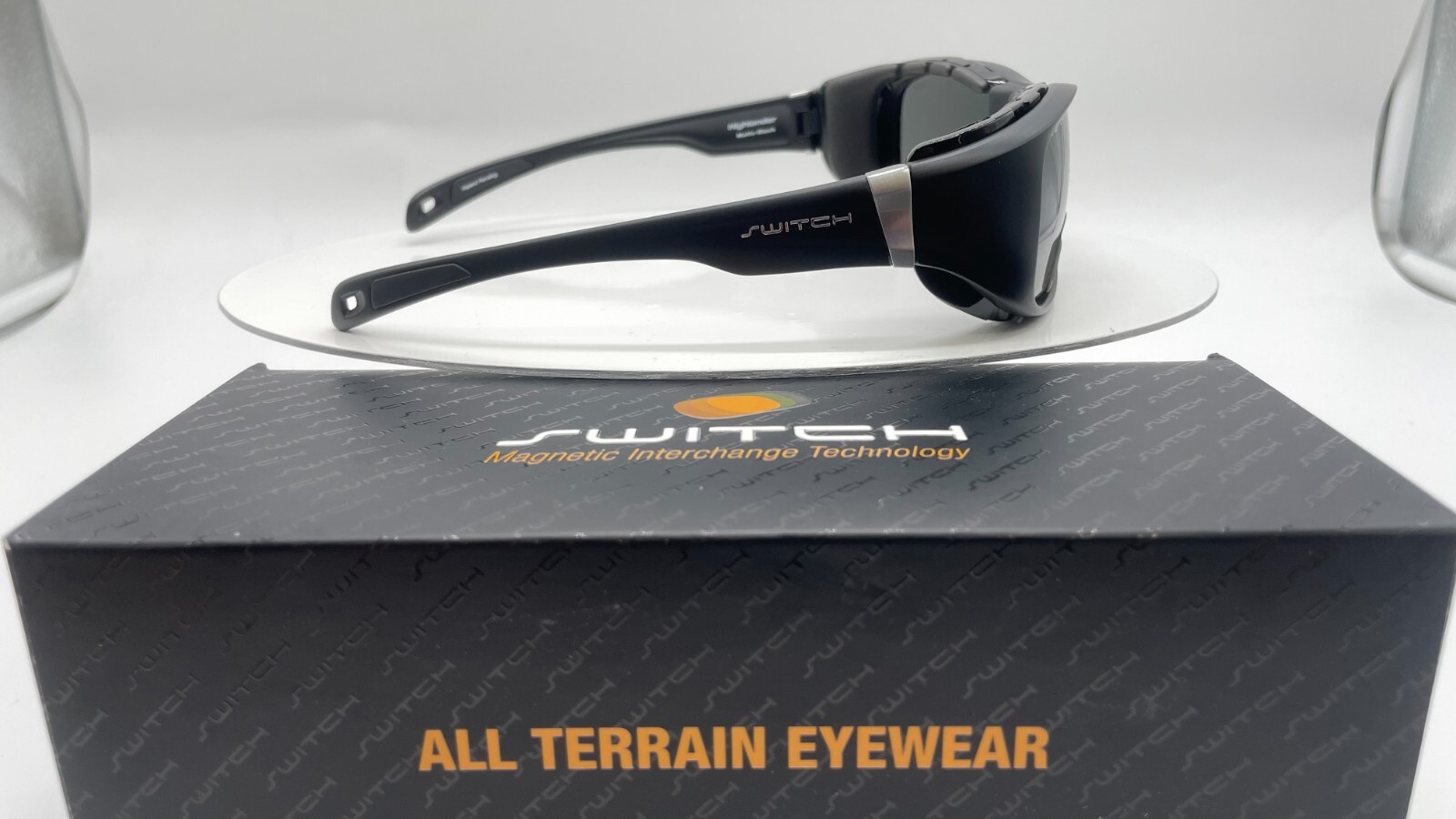 Switch Highlander Matte Black – Polarized Sunglasses – Magnetic Interchange Tech