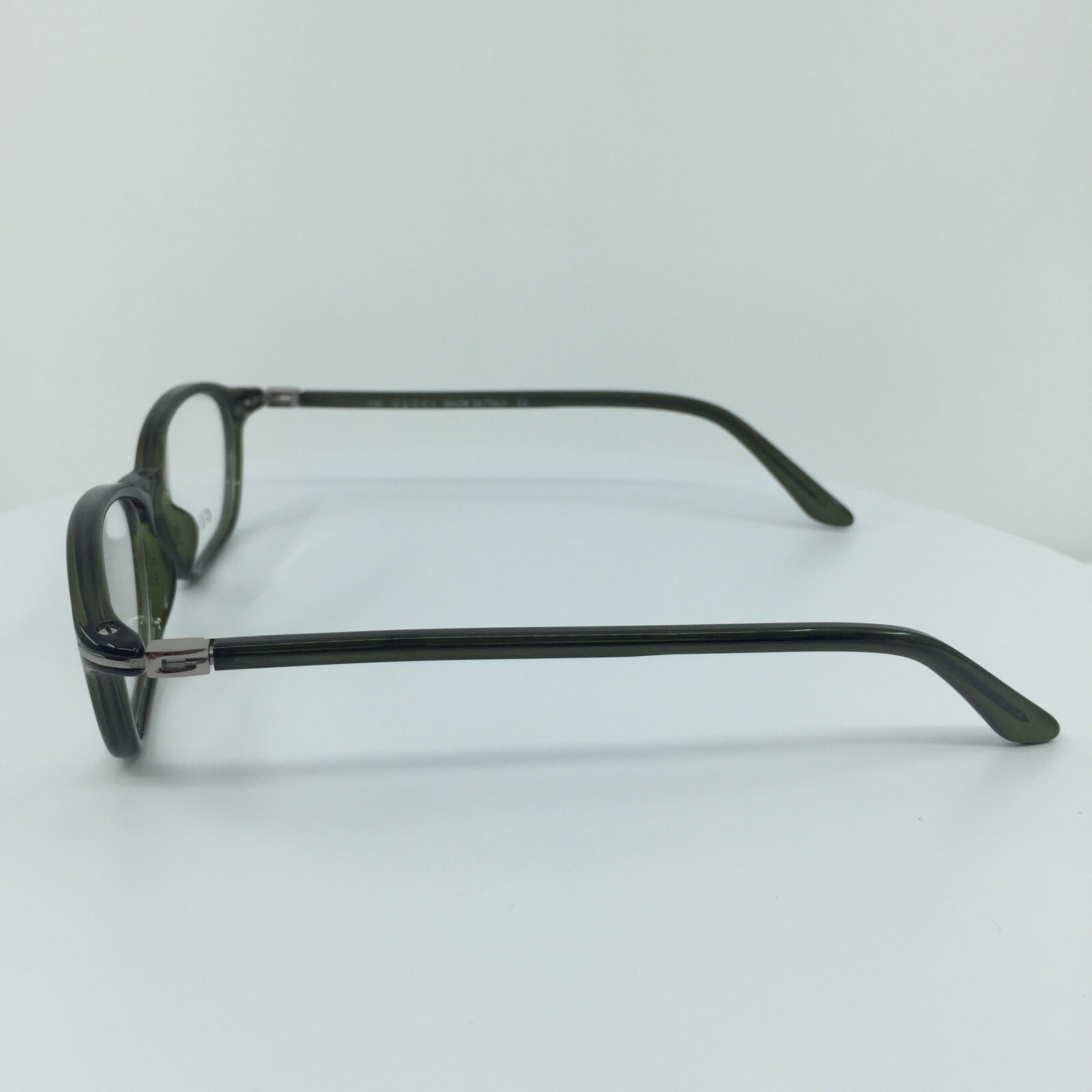 New Vintage GUCCI 2428 Eyeglasses GG 2428 C. 5UE Translucent Green 49-15mm Italy