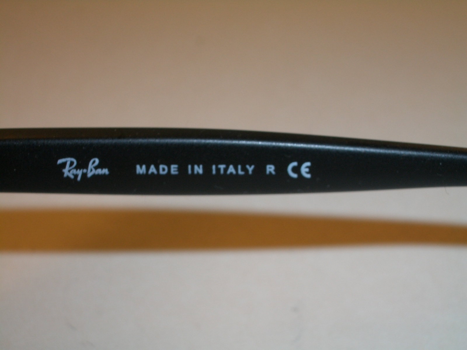 RAY BAN RB3247 59[]17mm SLEEK BLACK G15 UV GLASS LENS SUNGLASSES w/CASE