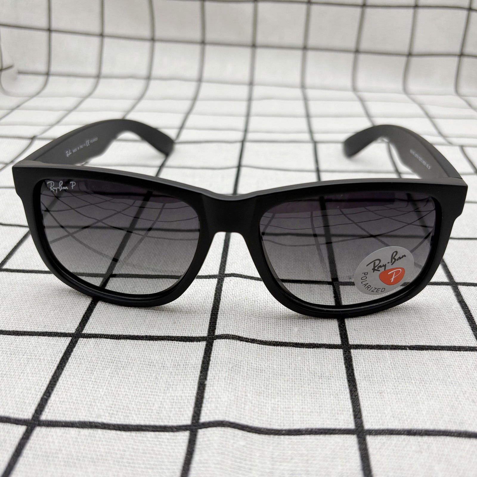 Men’s Sunglasses RB4165 622/T3 55mm Ray-Ban Justin Rubber Black Grey Gradient