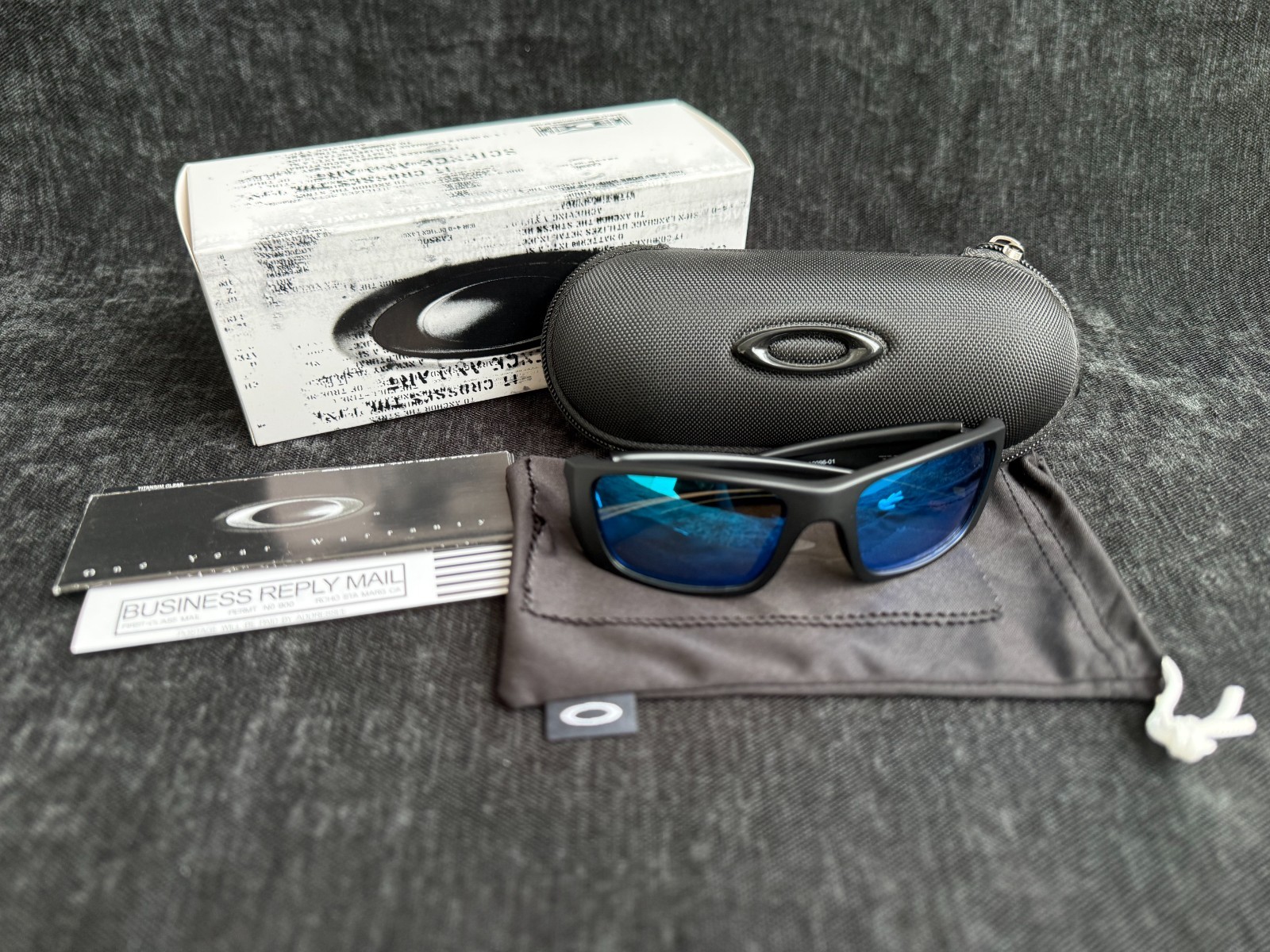 Oakley sunglasses Gascan steel Black frame Prizm Blue Polarized lens OO9096-01