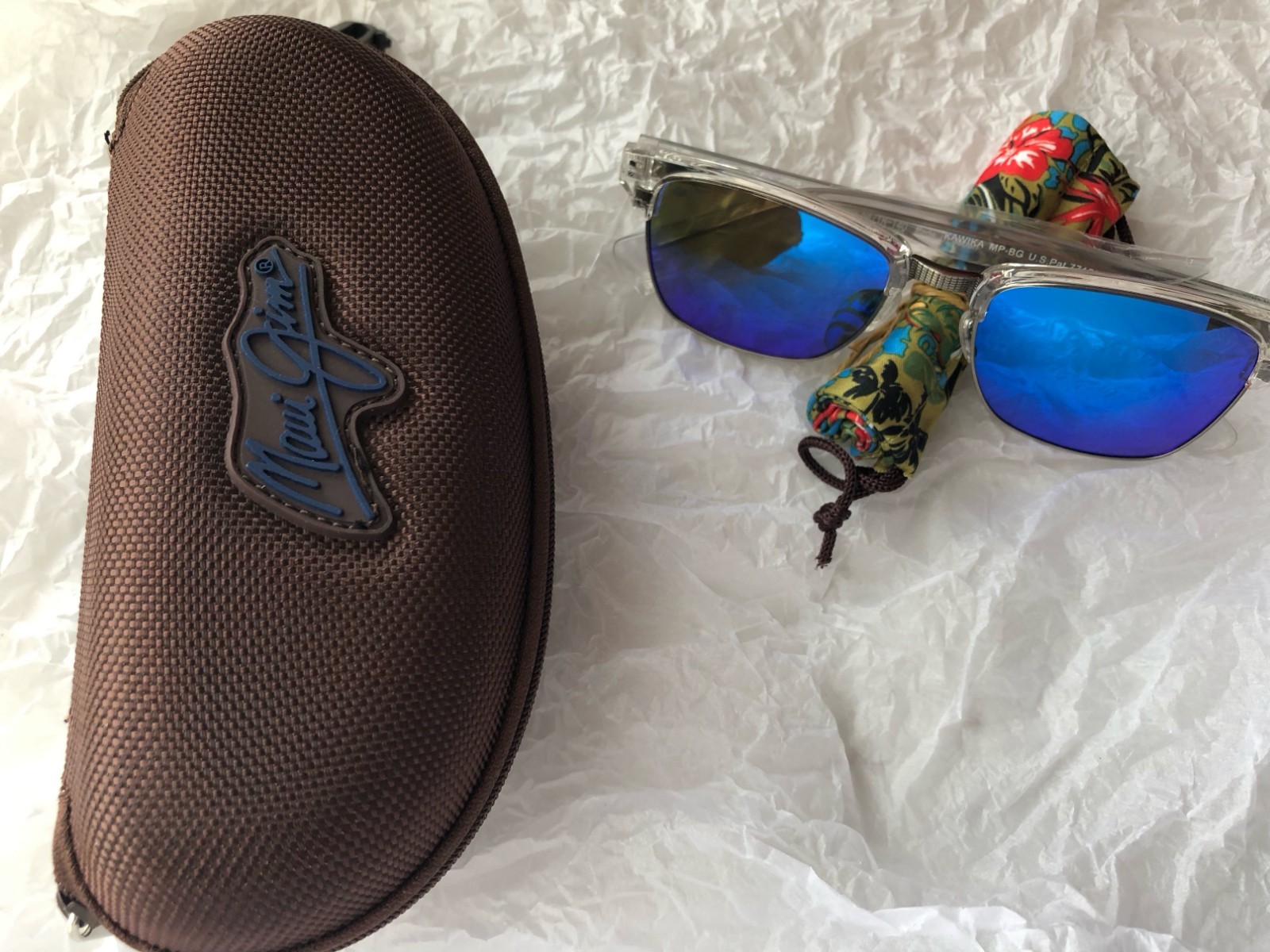 Maui Jim Kawika Polarized Sunglasses B257-05CR Crystal/Blue Hawaii Glass