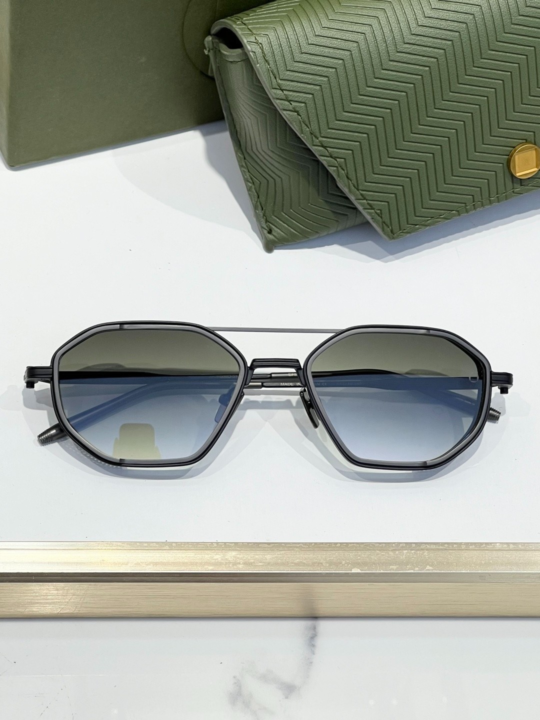Akoni AKS-508 Geometric Sunglasses 51-19-140 Titanium Made in Japan