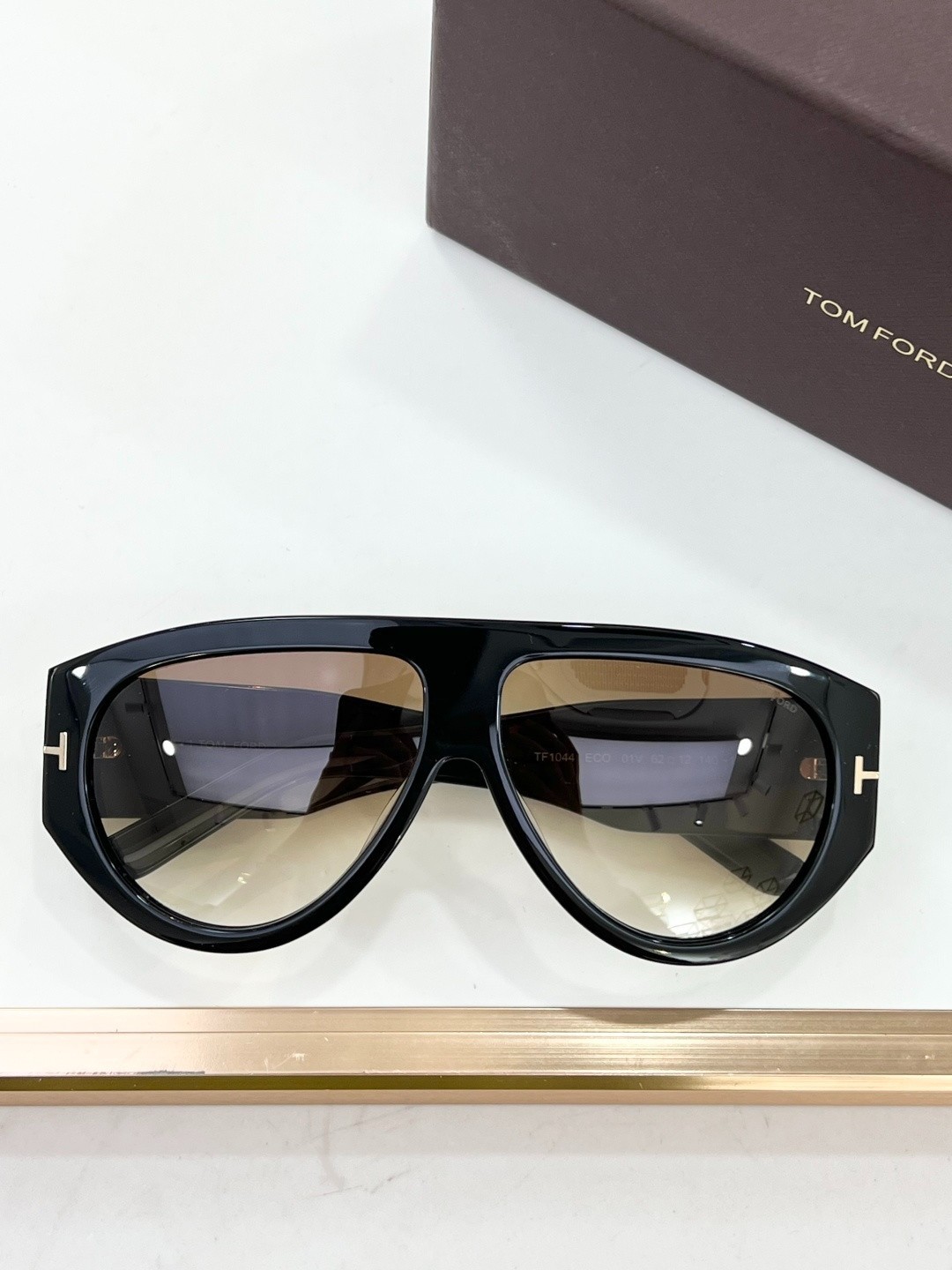 Tom Ford TF1044 ECO 01Y Aviator Sunglasses Black Brown Gradient