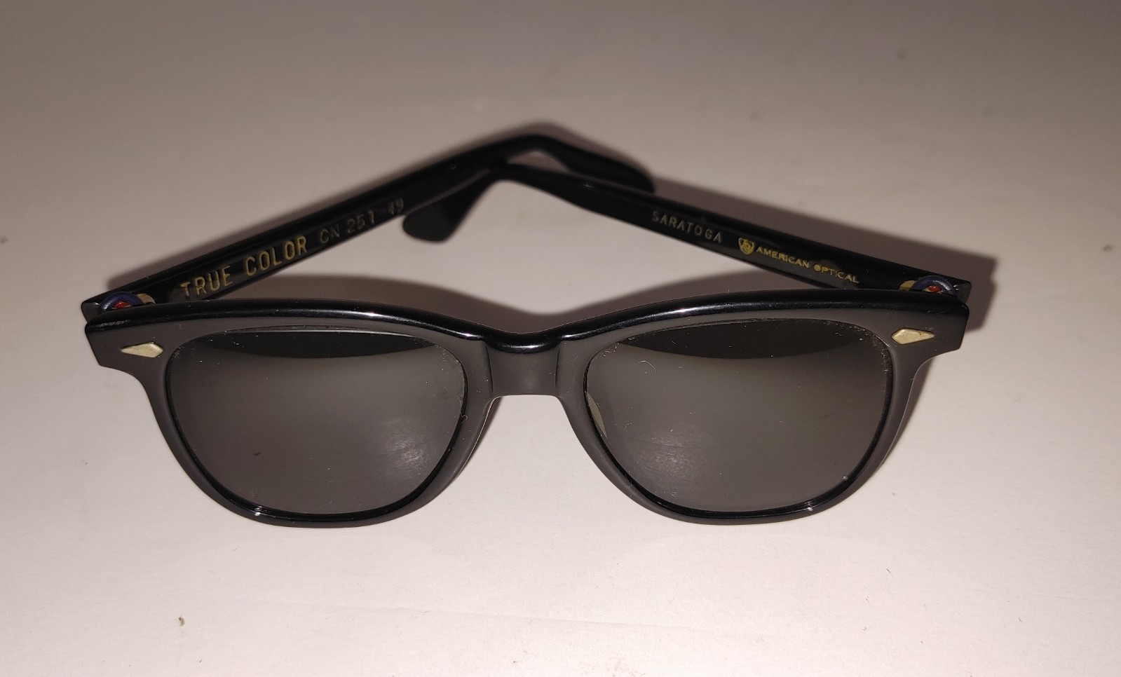 American Optical Saratoga True Color Sunglasses Vintage Black AO JFK w/Case