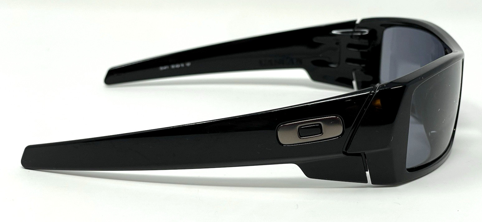 OAKLEY Gascan Sunglasses 03-471 Polished Black | 60-15-127 | Scratched