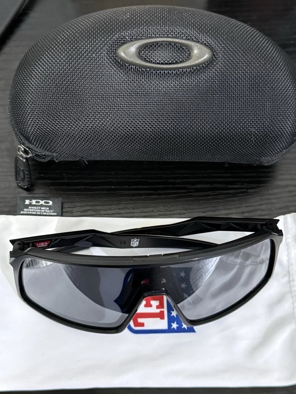 Oakley Steelers Polarized Shield Sunglasses Lightweight Black Frame Gray